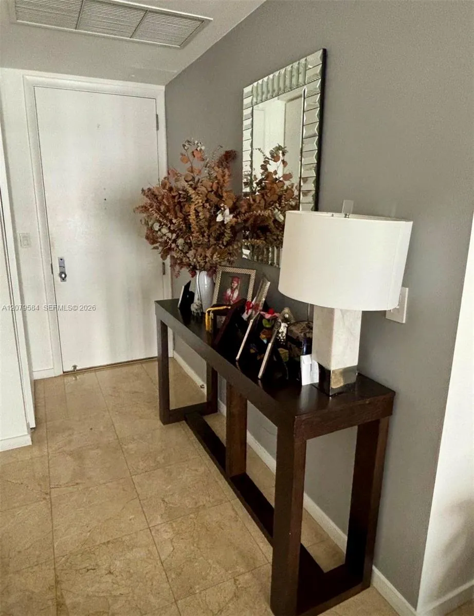 801 Brickell Key Blvd #2110 Miami, FL 33131