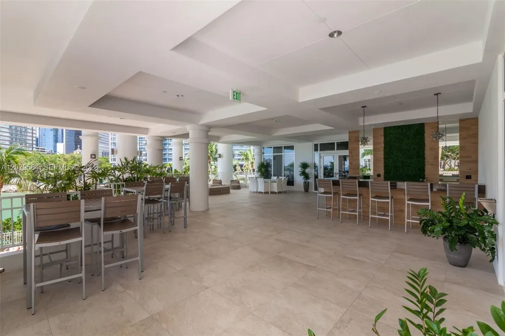 801 Brickell Key Blvd #2110 Miami, FL 33131