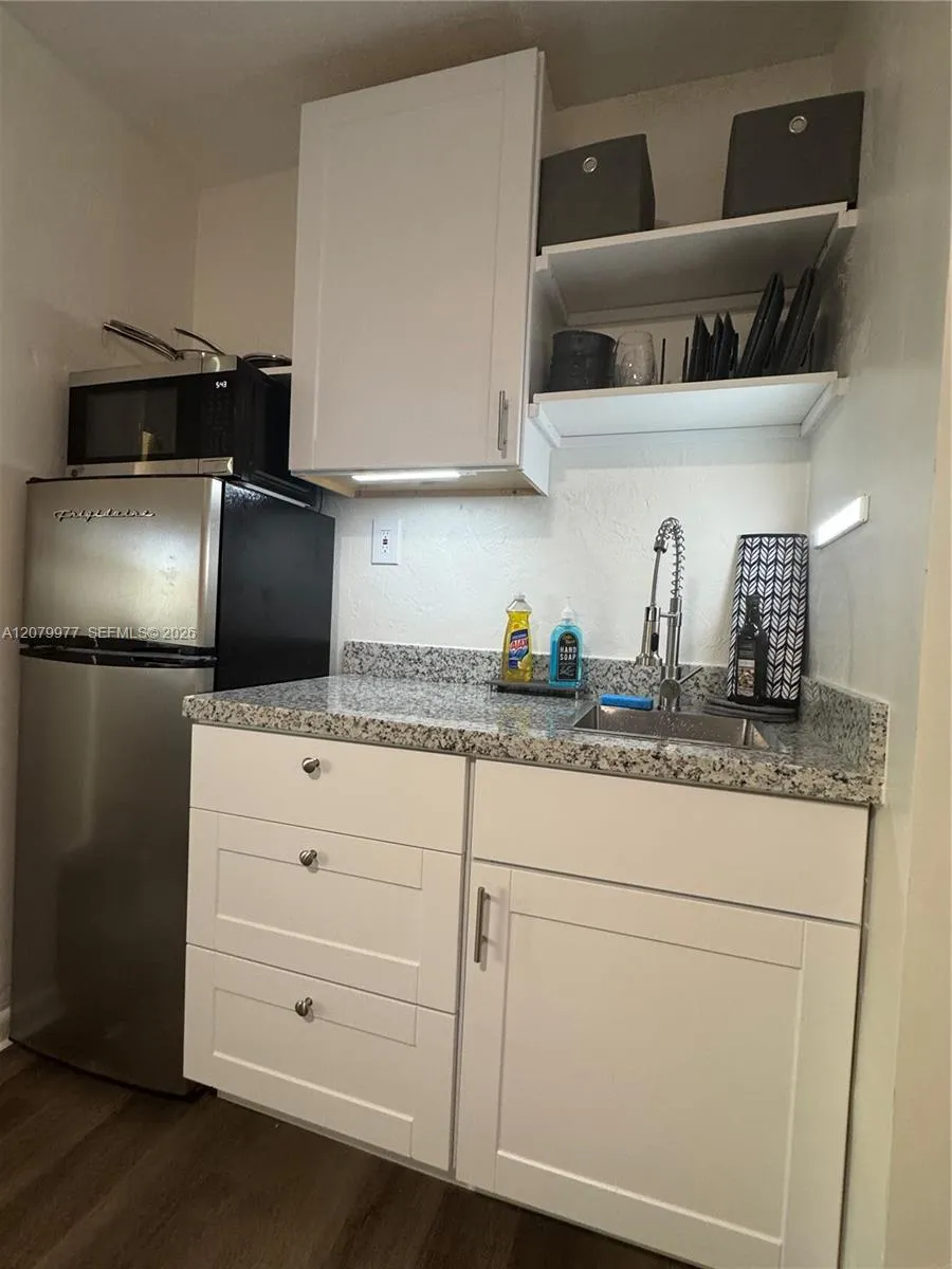 5639 Lincoln St #3 Hollywood, FL 33021