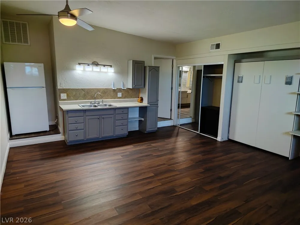 1155 Princess Katy Avenue #A Las Vegas, NV 89119