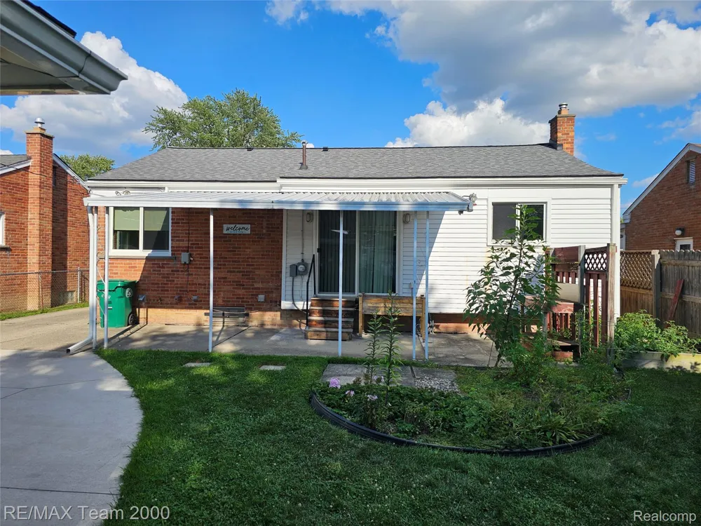 447 Gilman Street Garden City City, MI 48135