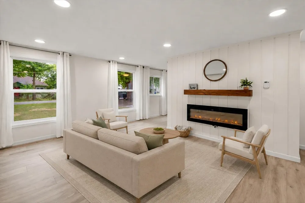 331 1st Street Breckenridge Village, MI 48615