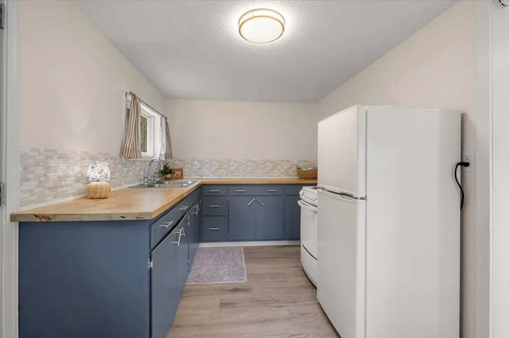 331 1st Street Breckenridge Village, MI 48615
