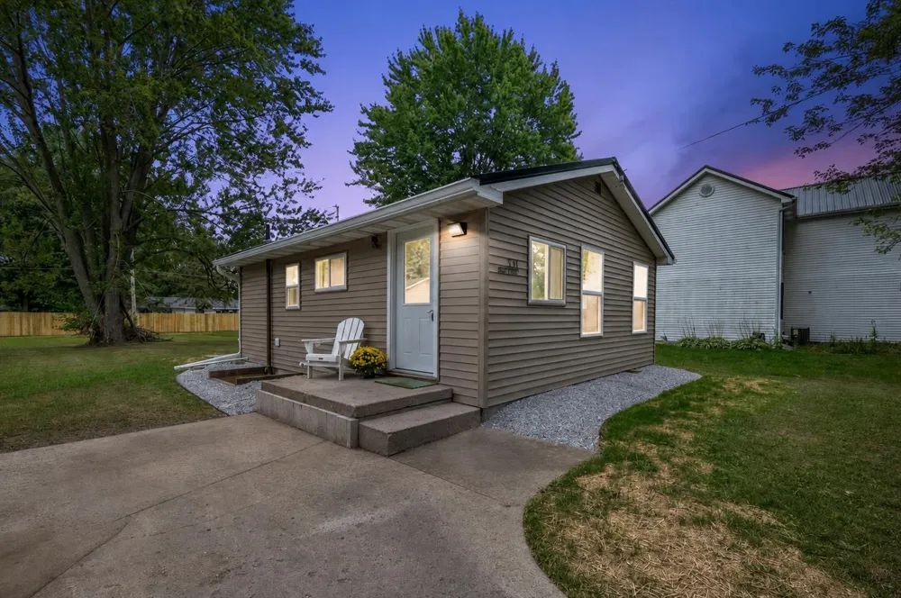 331 1st Street Breckenridge Village, MI 48615