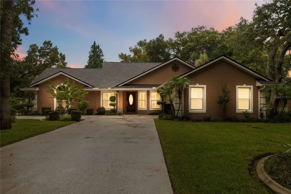 313 RIDGEWOOD STREET Altamonte Springs, FL 32701