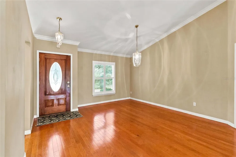 313 RIDGEWOOD STREET Altamonte Springs, FL 32701