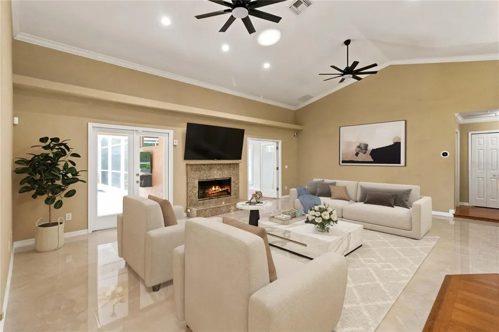313 RIDGEWOOD STREET Altamonte Springs, FL 32701