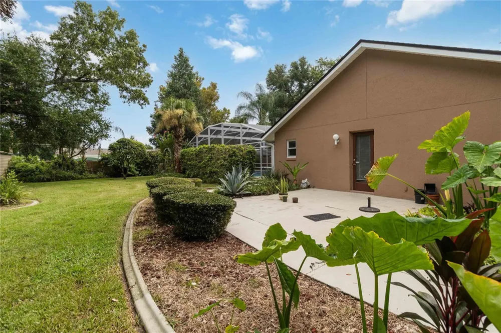 313 RIDGEWOOD STREET Altamonte Springs, FL 32701