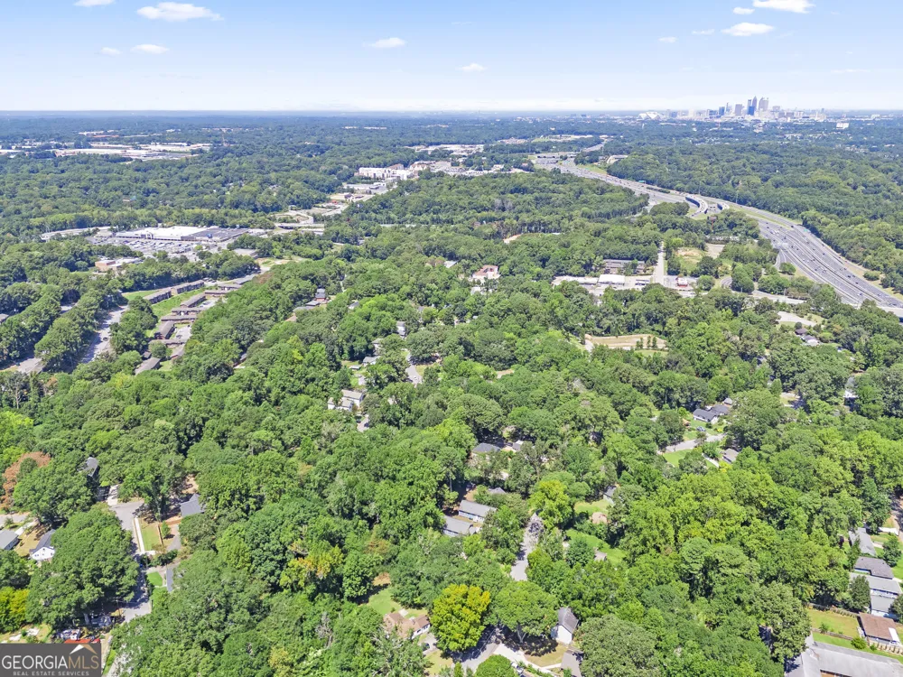 2821 7th ST SW Atlanta, GA 30315