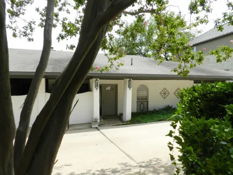 3713 Meredith Street
