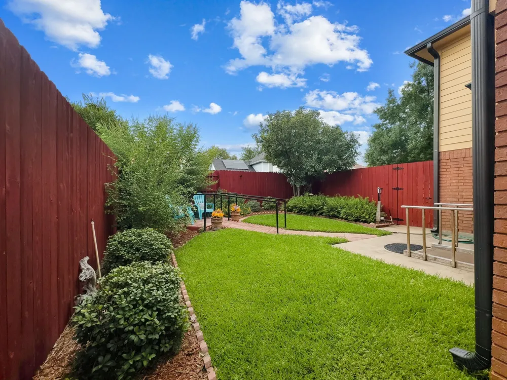 2116 Cannes Drive Carrollton, TX 75006