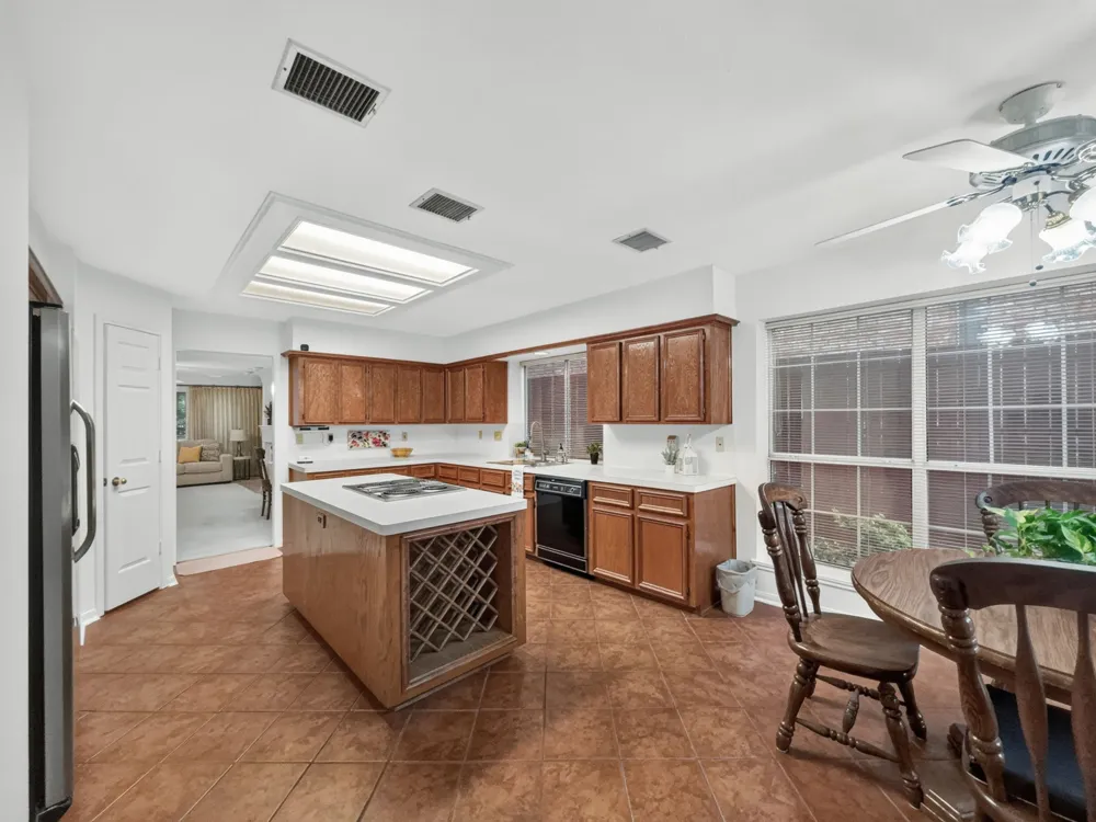 2116 Cannes Drive Carrollton, TX 75006