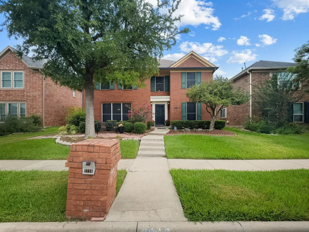 2116 Cannes Drive Carrollton, TX 75006