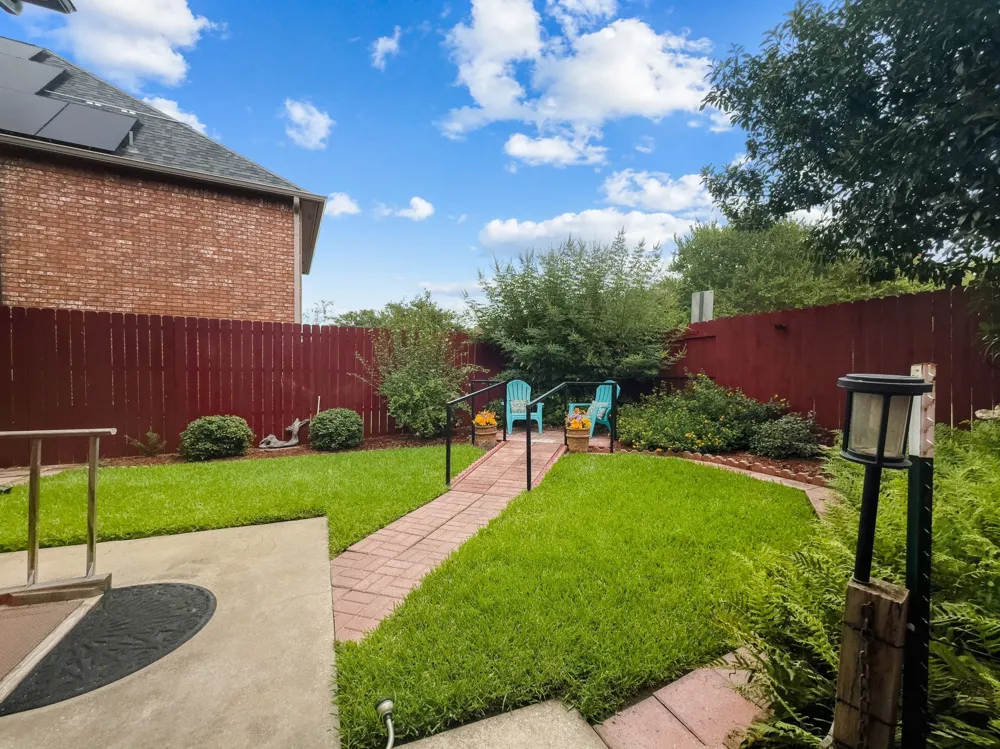 2116 Cannes Drive Carrollton, TX 75006