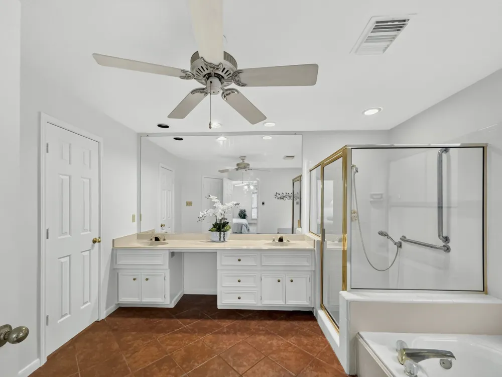 2116 Cannes Drive Carrollton, TX 75006