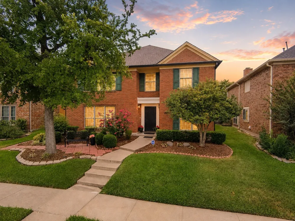 2116 Cannes Drive Carrollton, TX 75006
