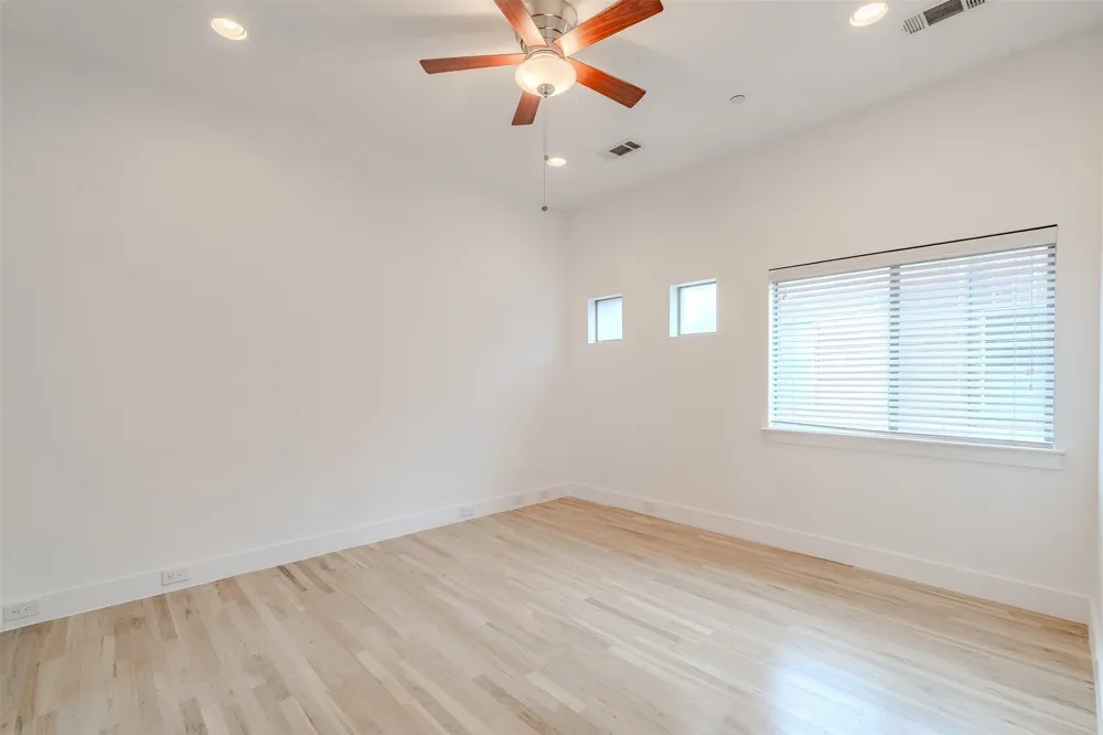 5017 Manett Street #103 Dallas, TX 75206