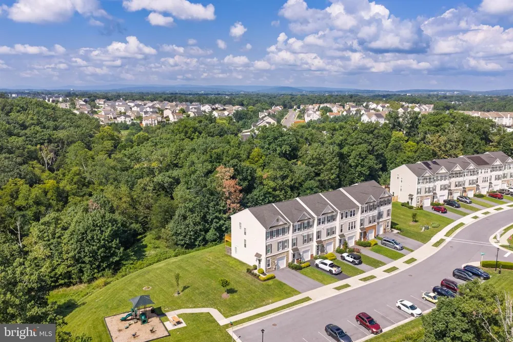 142 SEQUOIA DRIVE Winchester, VA 22602