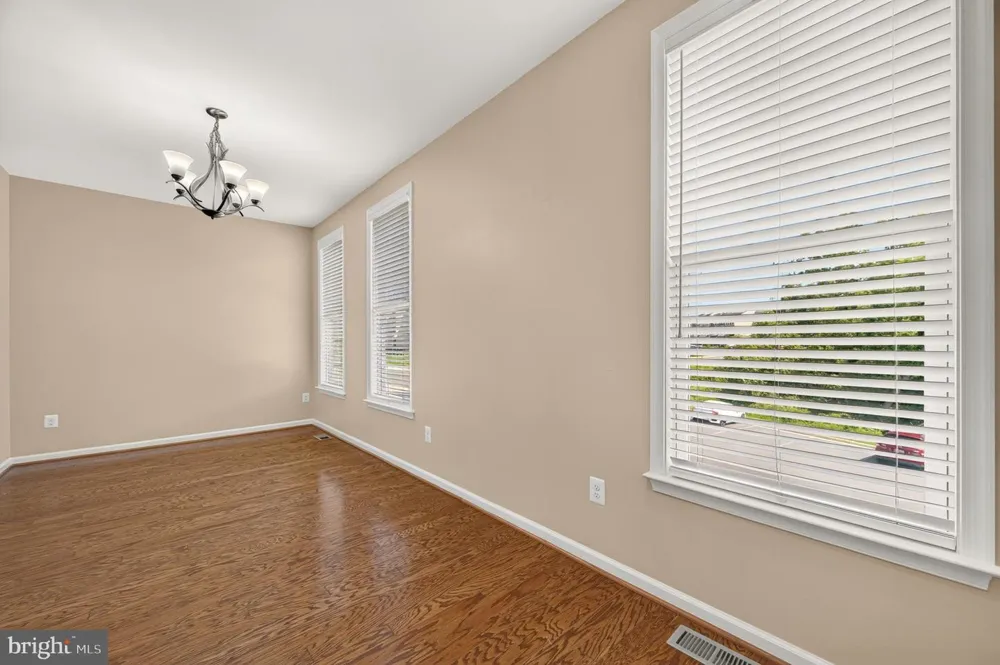 142 SEQUOIA DRIVE Winchester, VA 22602