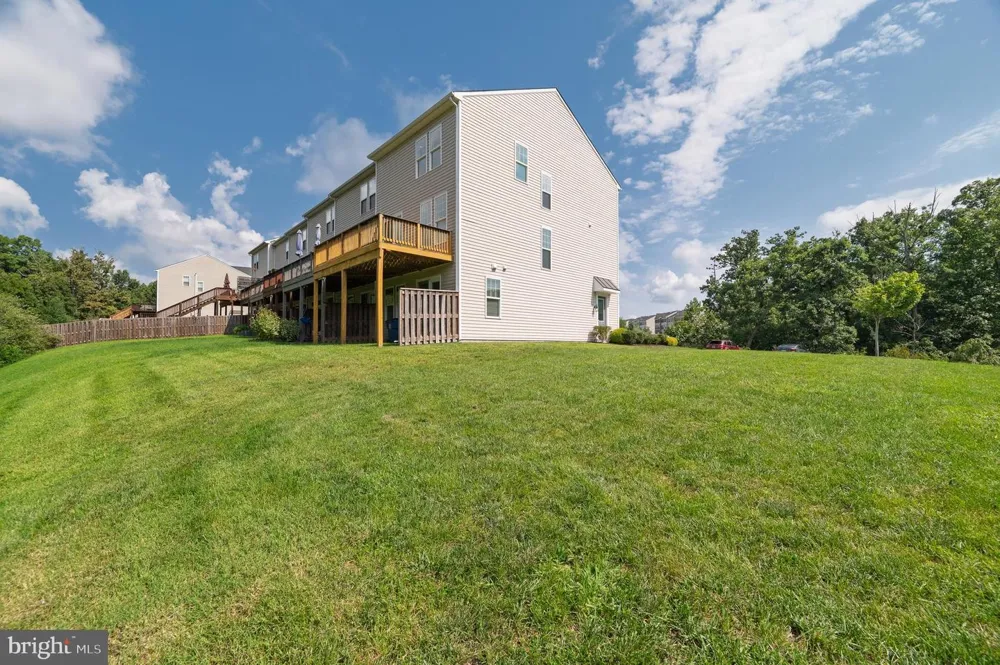 142 SEQUOIA DRIVE Winchester, VA 22602