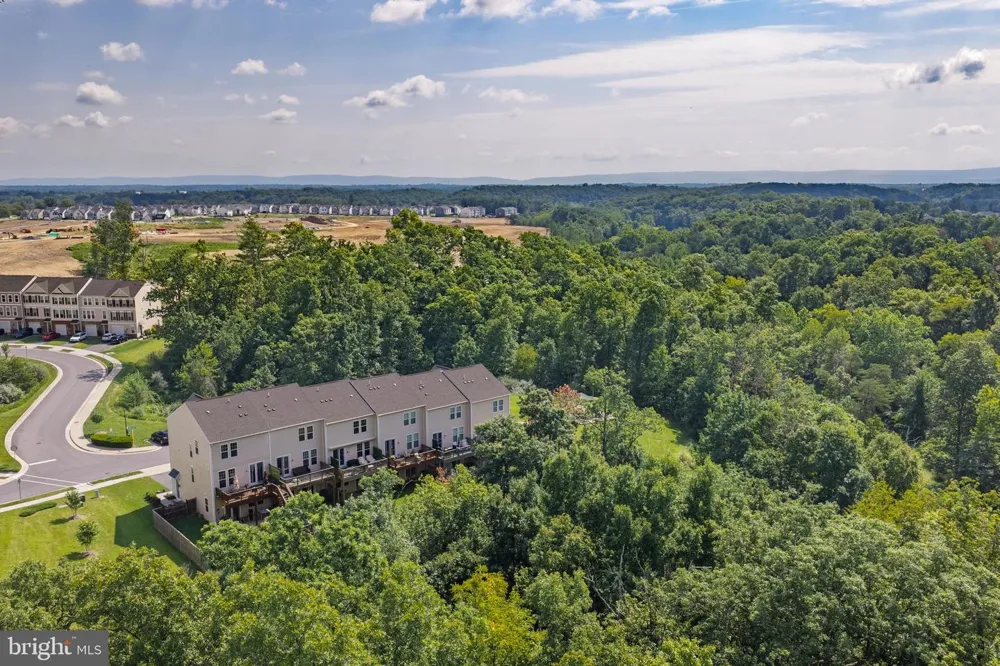 142 SEQUOIA DRIVE Winchester, VA 22602