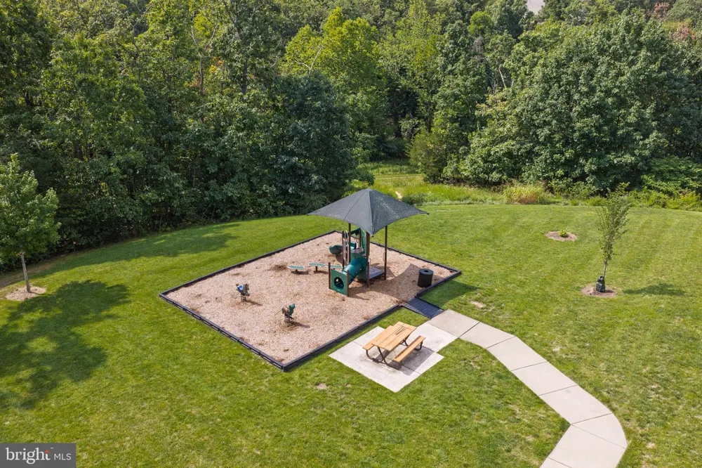 142 SEQUOIA DRIVE Winchester, VA 22602