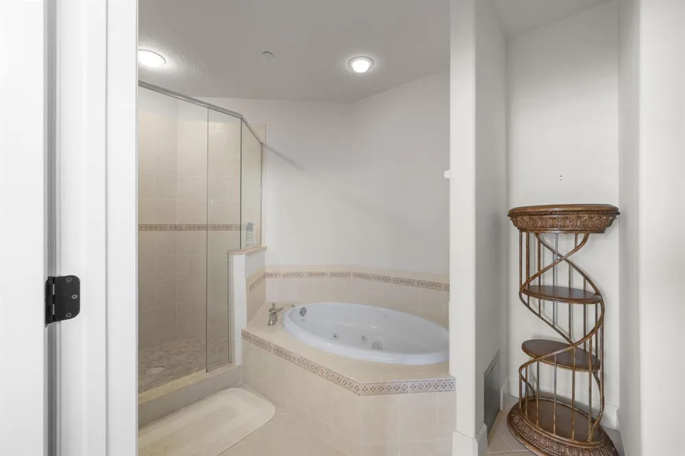 20 ORANGE AVENUE #306 Fort Pierce, FL 34950
