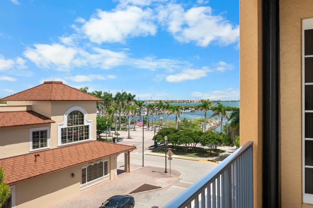 20 ORANGE AVENUE #306 Fort Pierce, FL 34950