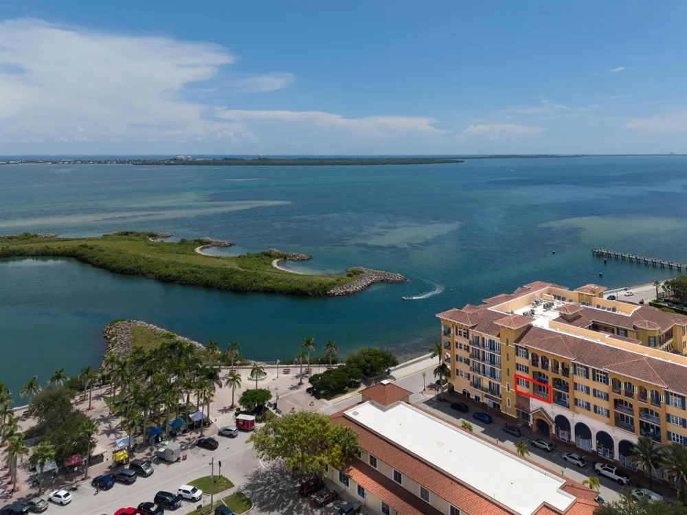 20 ORANGE AVENUE #306 Fort Pierce, FL 34950