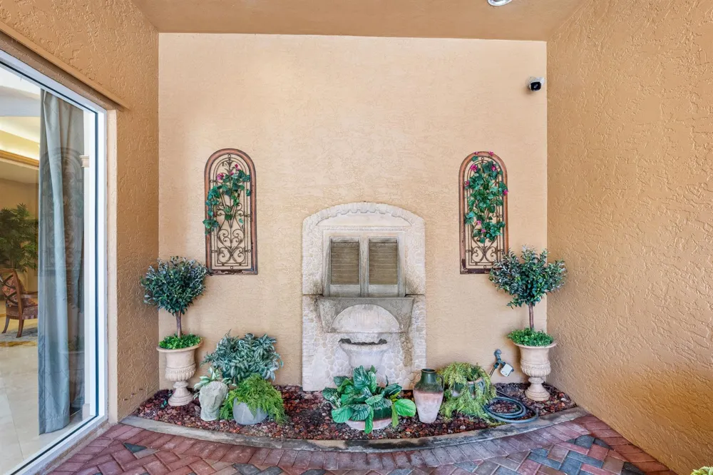 20 ORANGE AVENUE #306 Fort Pierce, FL 34950