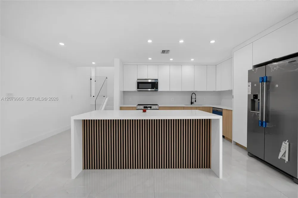 1200 NE 204th Ter Miami, FL 33179