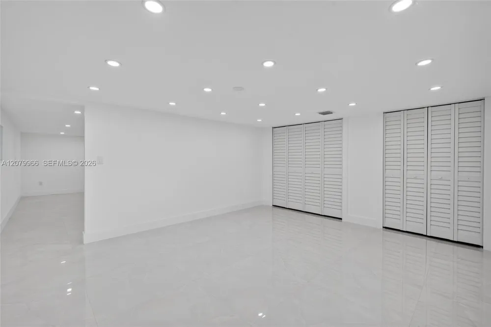 1200 NE 204th Ter Miami, FL 33179