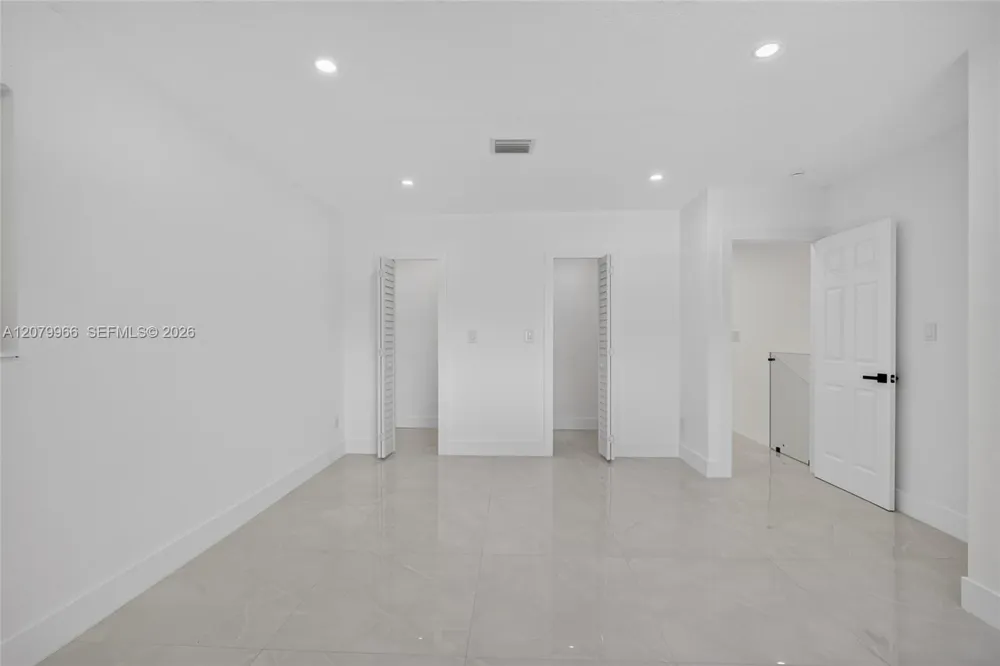 1200 NE 204th Ter Miami, FL 33179