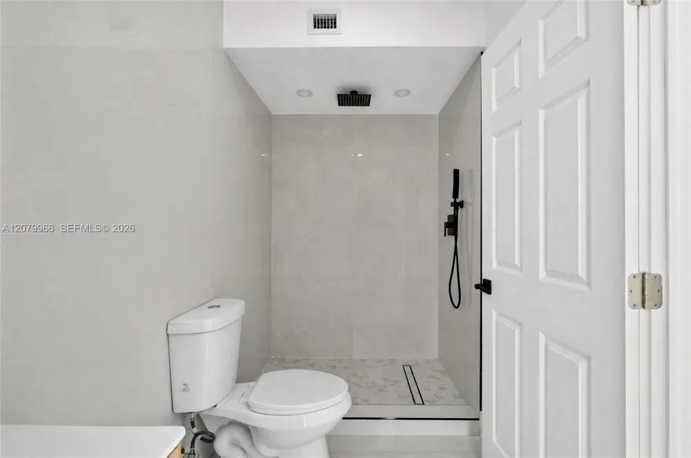 1200 NE 204th Ter Miami, FL 33179