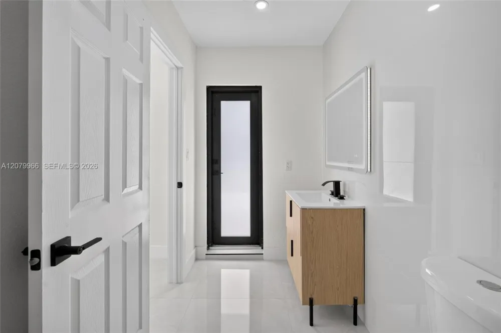 1200 NE 204th Ter Miami, FL 33179