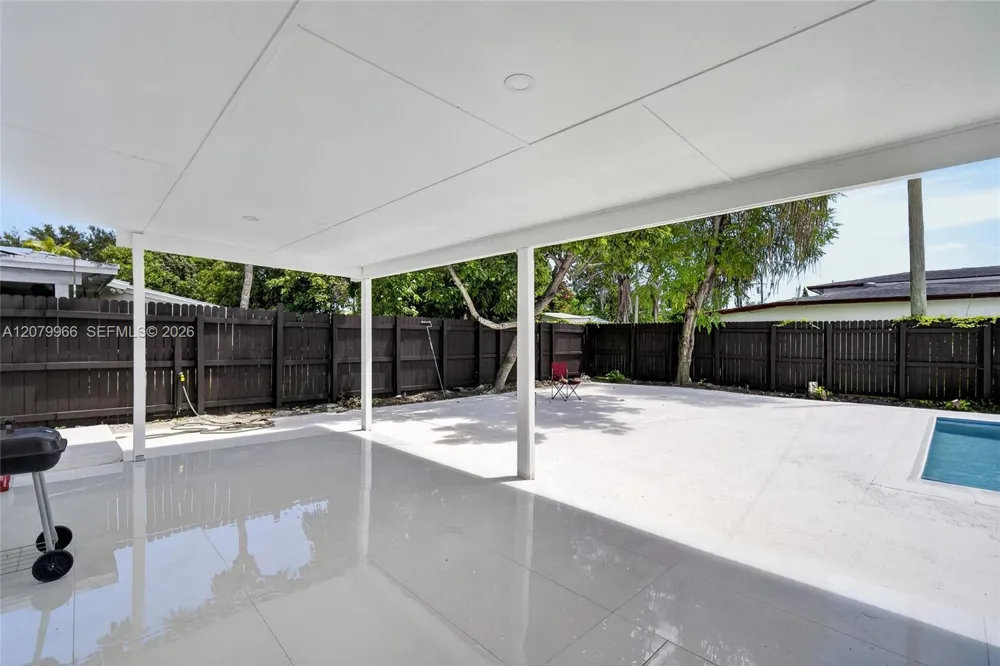 1200 NE 204th Ter Miami, FL 33179
