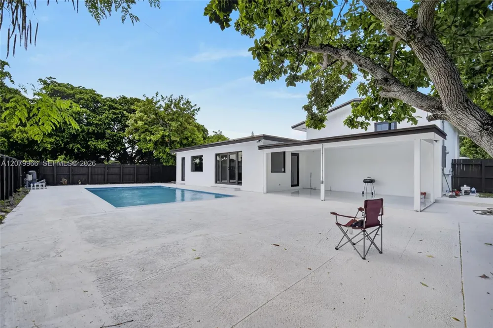 1200 NE 204th Ter Miami, FL 33179