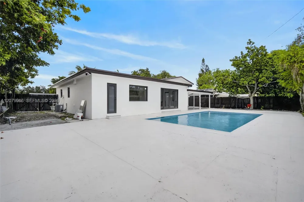 1200 NE 204th Ter Miami, FL 33179