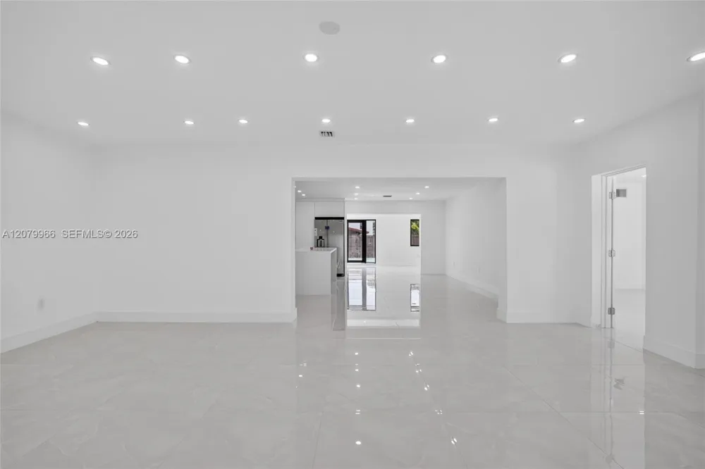 1200 NE 204th Ter Miami, FL 33179