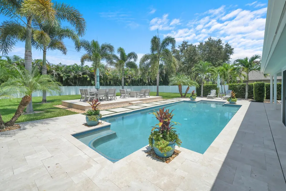 6176 EAGLES NEST DRIVE Jupiter, FL 33458