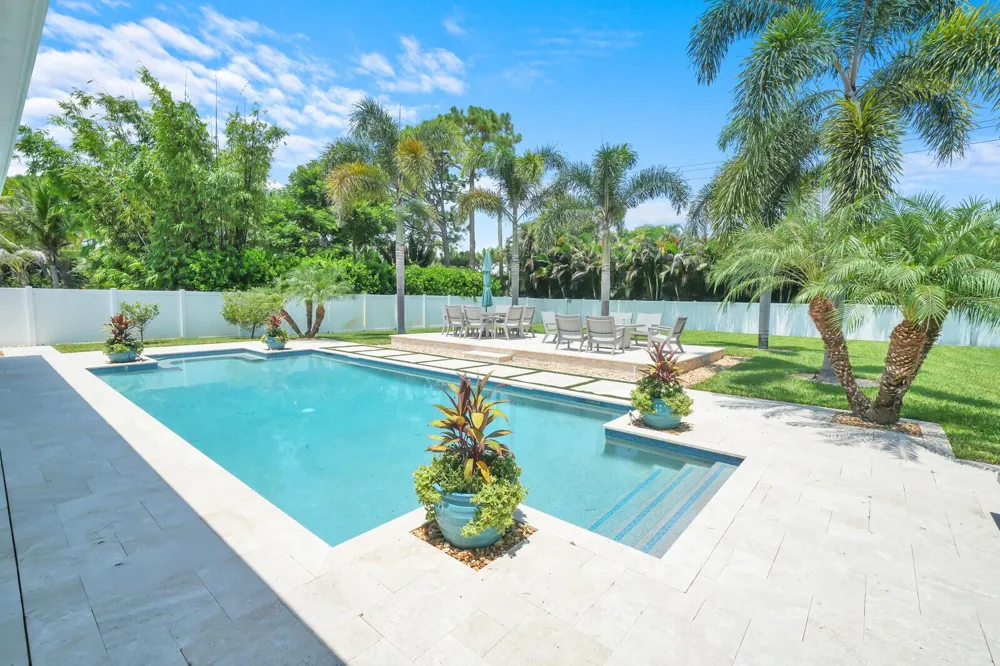 6176 EAGLES NEST DRIVE Jupiter, FL 33458
