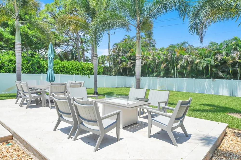 6176 EAGLES NEST DRIVE Jupiter, FL 33458