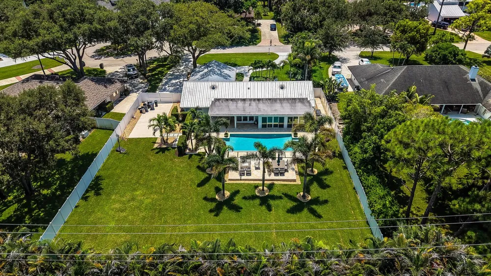 6176 EAGLES NEST DRIVE Jupiter, FL 33458
