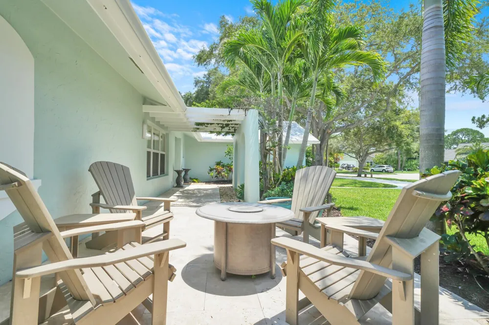 6176 EAGLES NEST DRIVE Jupiter, FL 33458
