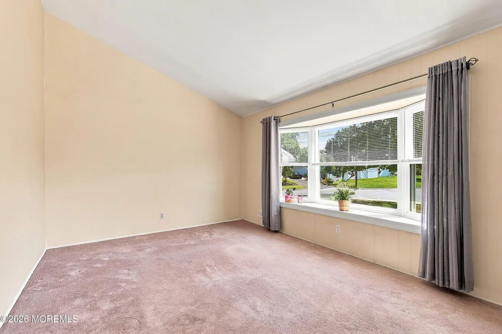 5 Peach Drive Hazlet, NJ 07730
