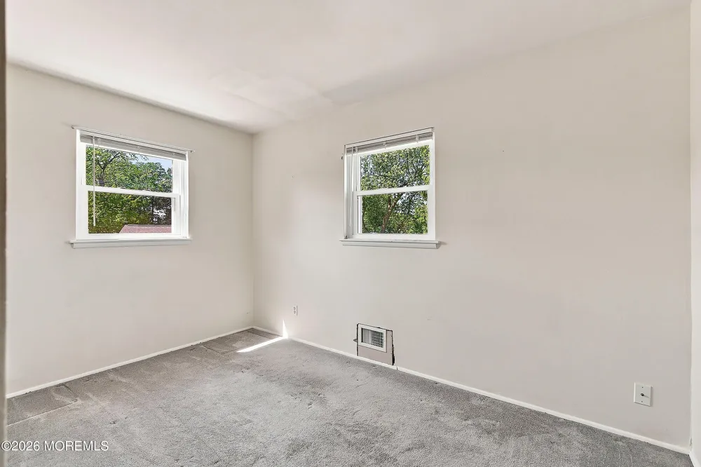 5 Peach Drive Hazlet, NJ 07730