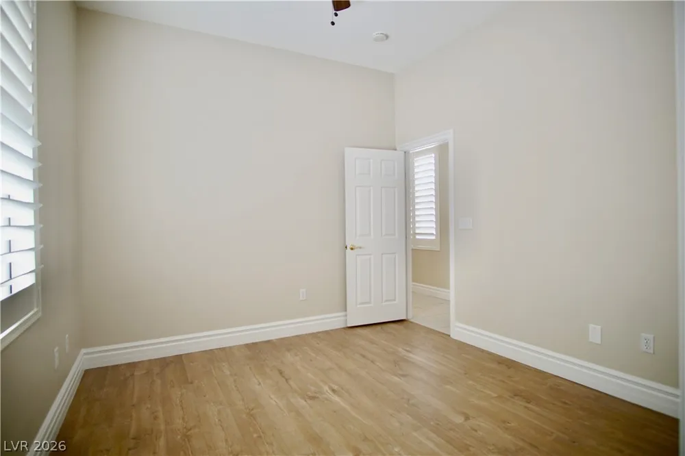 66 Sunset Bay Street Las Vegas, NV 89148