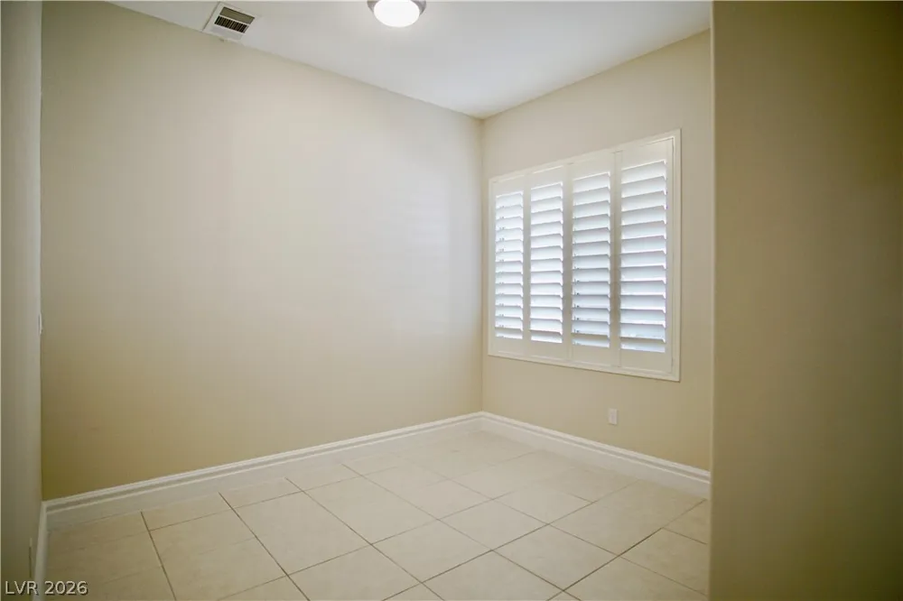 66 Sunset Bay Street Las Vegas, NV 89148