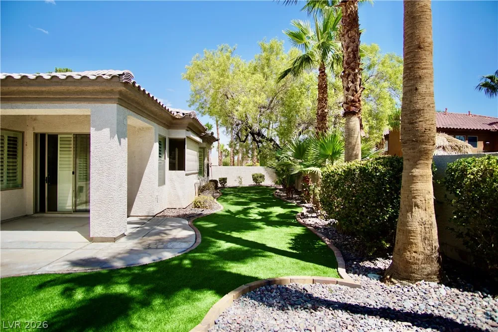 66 Sunset Bay Street Las Vegas, NV 89148