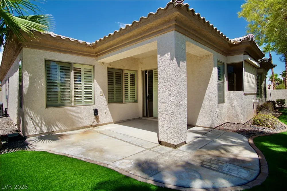 66 Sunset Bay Street Las Vegas, NV 89148